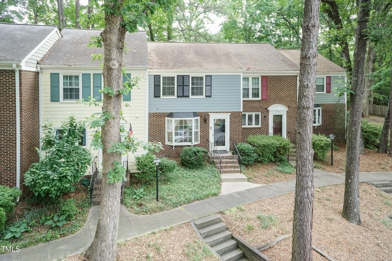 1107 Collington Dr, Cary, NC 27511