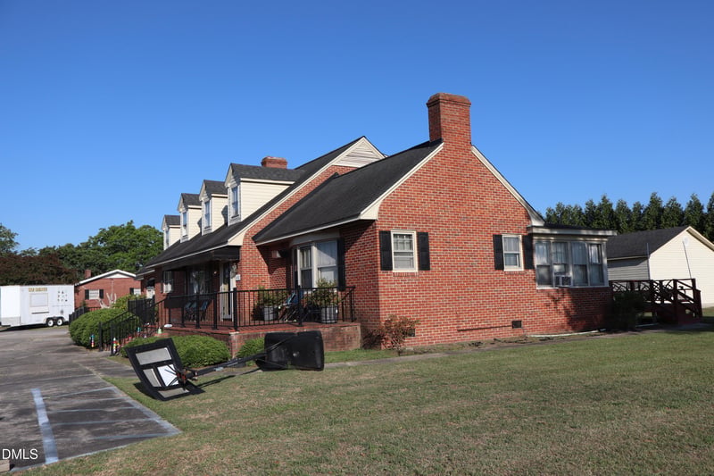 1107 Erwin Rd, Dunn, NC 28334