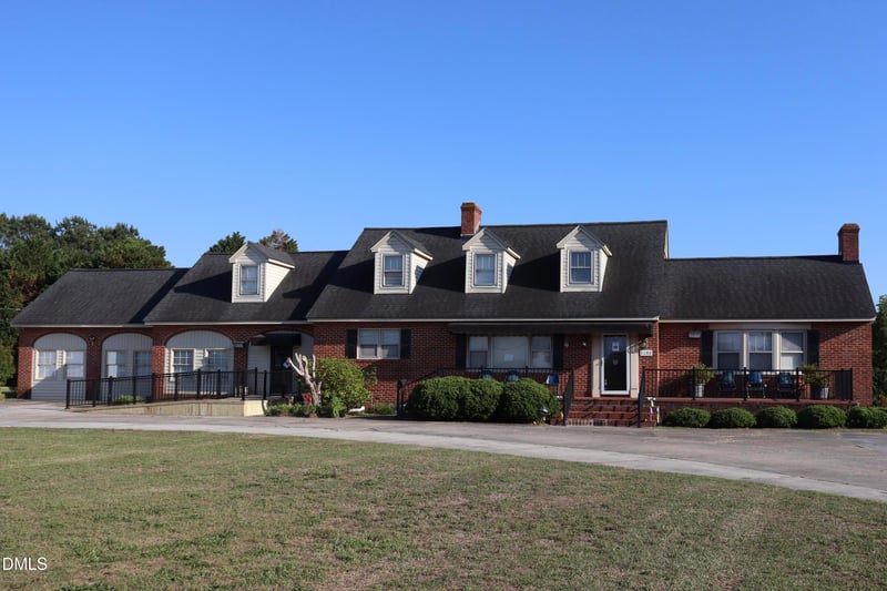 1107 Erwin Rd, Dunn, NC 28334