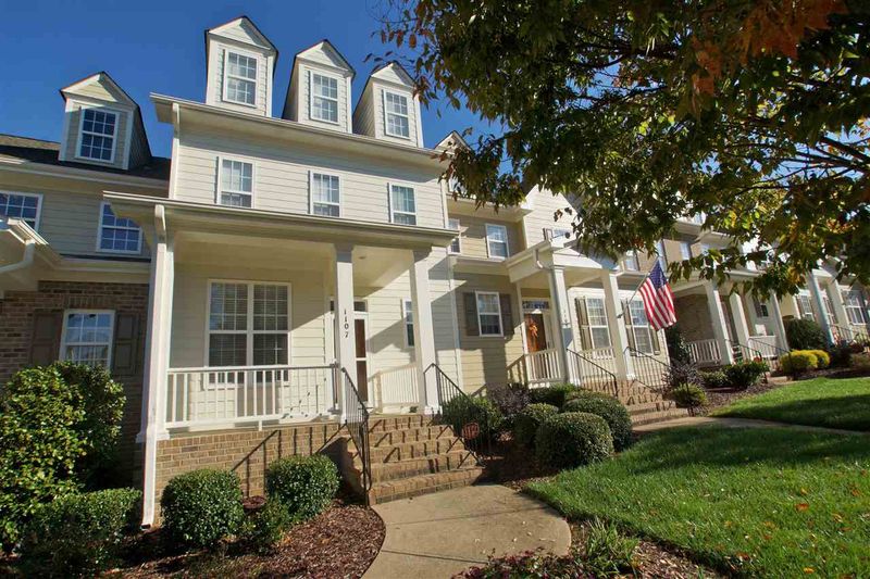 1107 Front Gate Ln, Wake Forest, NC 27587