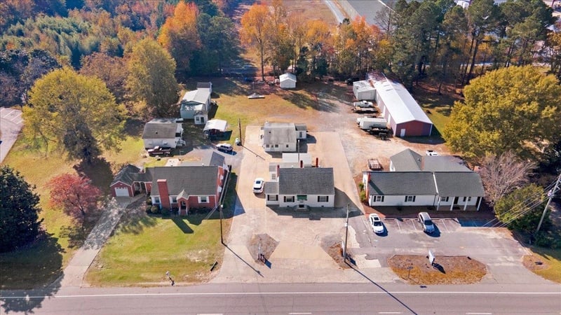 1107 W Market St, Smithfield, NC 27577