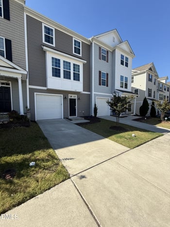 1107 Myers Point Dr, Morrisville, NC 27560
