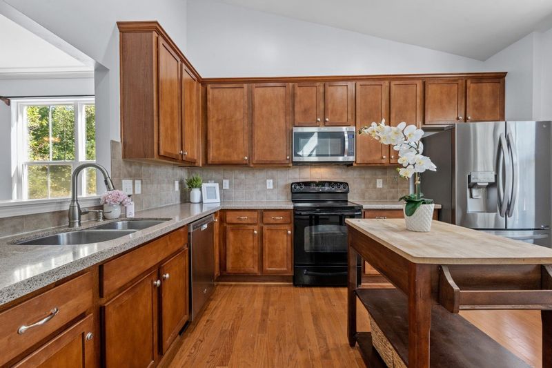 1107 Oak Park Dr, Durham, NC 27703