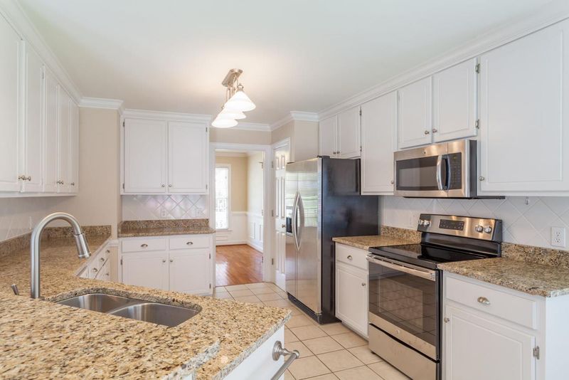 1107 Rainesview Ln, Apex, NC 27502