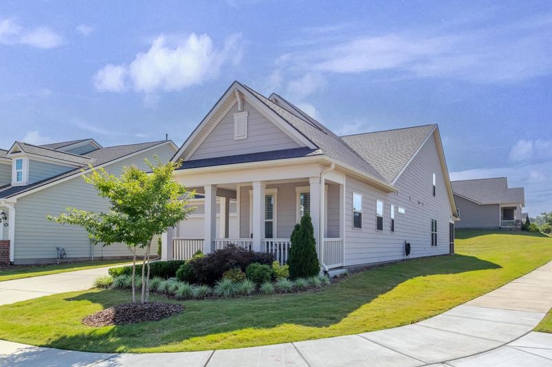 1107 Steinbeck Dr, Durham, NC 27703