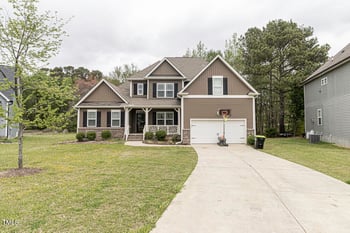 1108 Agio Ct, Zebulon, NC 27597