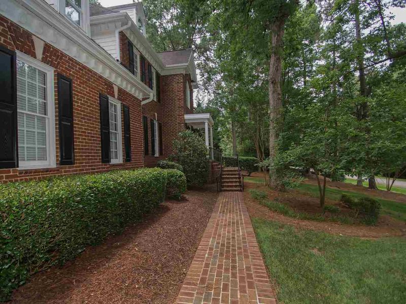1108 Bearglades Ln, Raleigh, NC 27615
