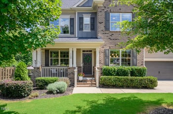 1108 Bradshaw Ct, Cary, NC 27518