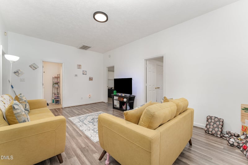 1108 Branson St, Fayetteville, NC 28305