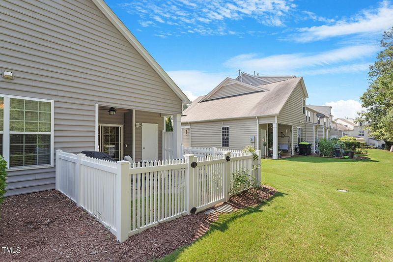 1108 Denmark Manor Dr, Morrisville, NC 27560