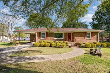 1108 Friendly Rd, Dunn, NC 28334