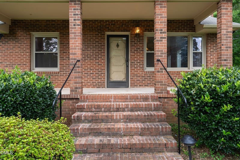 1108 King St, Hillsborough, NC 27278