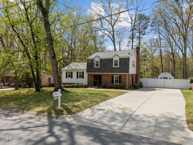 1108 Medlin Dr, Cary, NC 27511