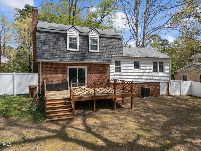 1108 Medlin Dr, Cary, NC 27511