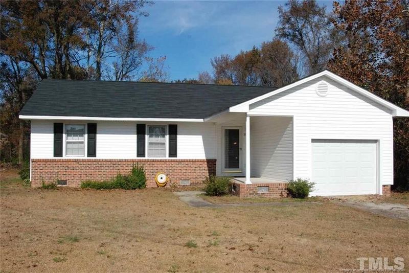 1108 W Pope St, Benson, NC 27504