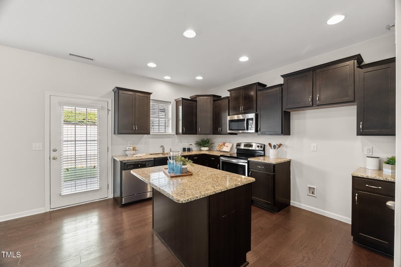1108 Renewal Pl, Raleigh, NC 27603