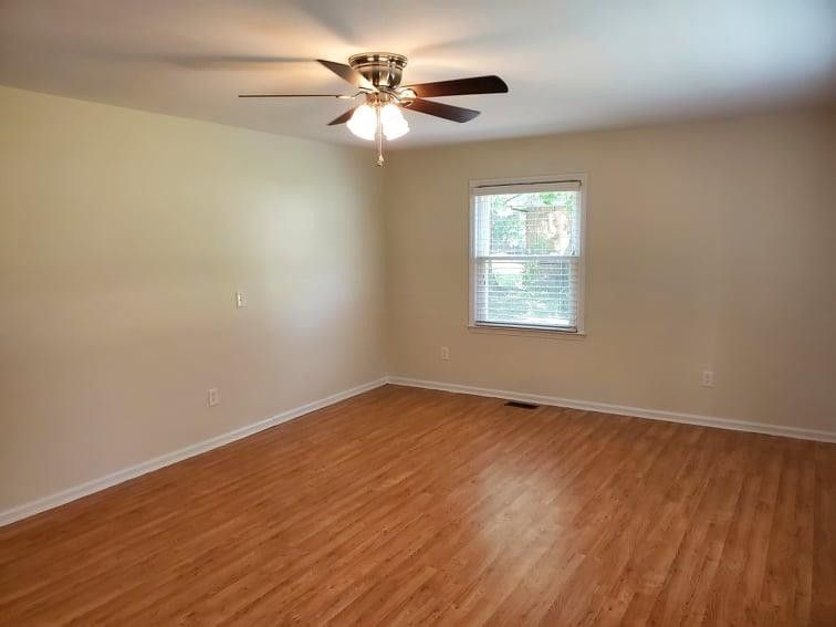 1108 S 6TH St, Lillington, NC 27546