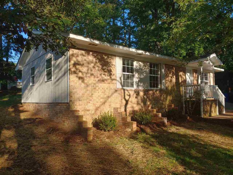 1108 Southern Dr, Chapel Hill, NC 27516