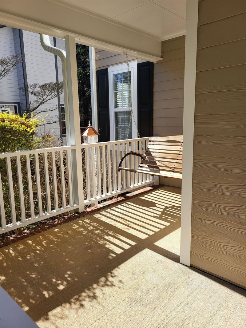1108 Stoneferry Ln, Raleigh, NC 27606