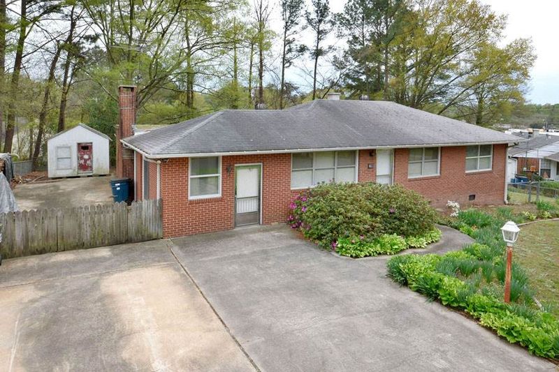 1108 Wellons Dr, Durham, NC 27701