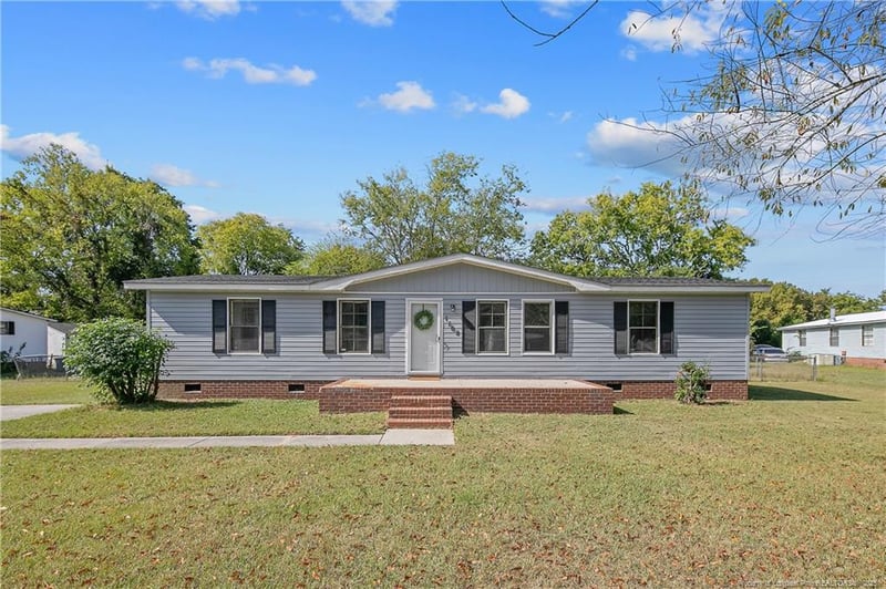 1108 Windmill Rd, Fayetteville, NC 28312