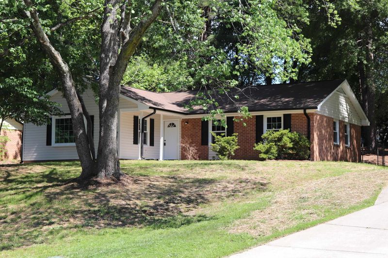 1108 Wyldewood Rd, Durham, NC 27704
