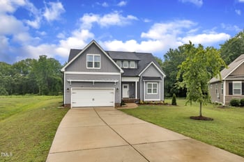 1109 Agio Ct, Zebulon, NC 27597