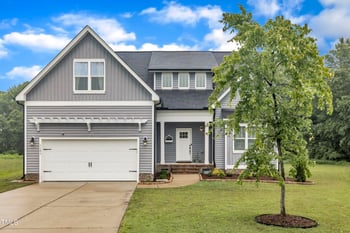 1109 Agio Ct, Zebulon, NC 27597