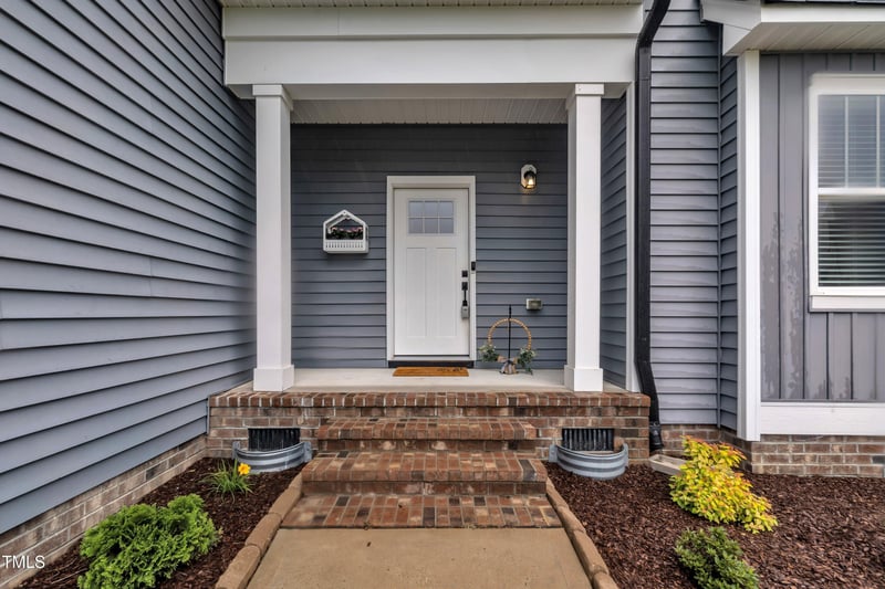 1109 Agio Ct, Zebulon, NC 27597