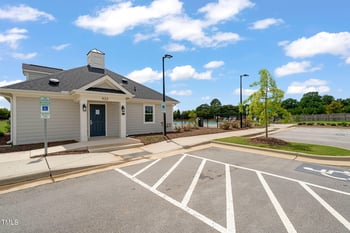 1109 Briar Gate Dr, Holly Springs, NC 27540