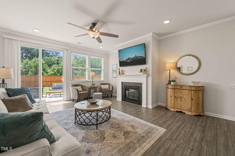 1109 Briar Gate Dr, Holly Springs, NC 27540