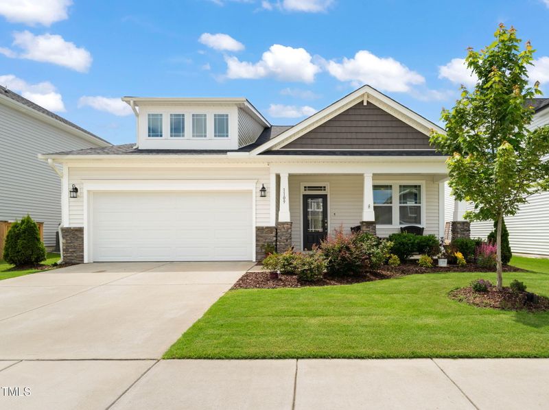 1109 Briar Gate Dr, Holly Springs, NC 27540
