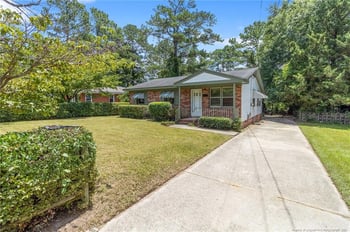 1109 Chesterfield Dr, Fayetteville, NC 28305