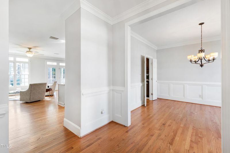 1109 Currituck Dr, Raleigh, NC 27609