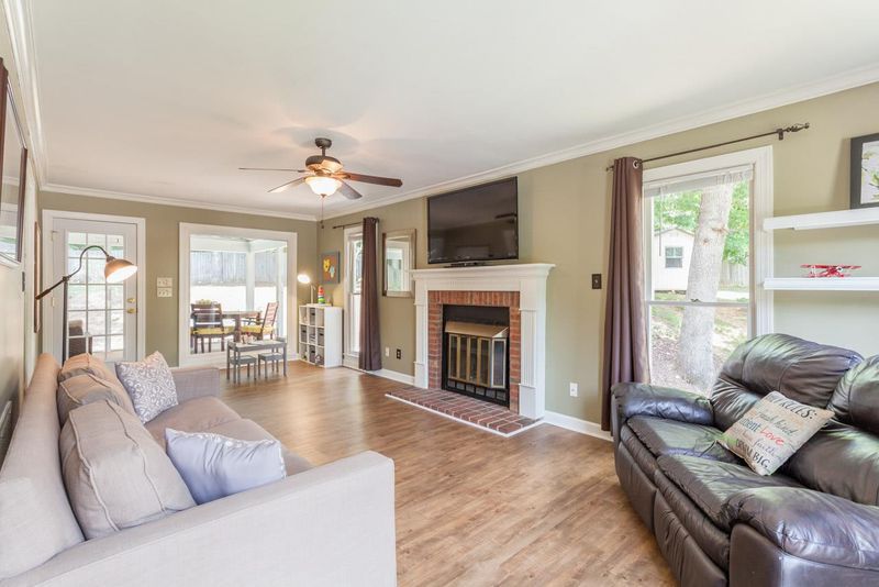 1109 Fallen Oak Dr, Apex, NC 27502