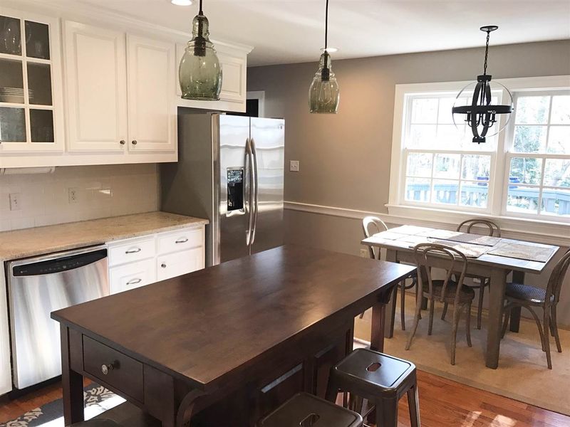 1109 Glendale Dr, Raleigh, NC 27612
