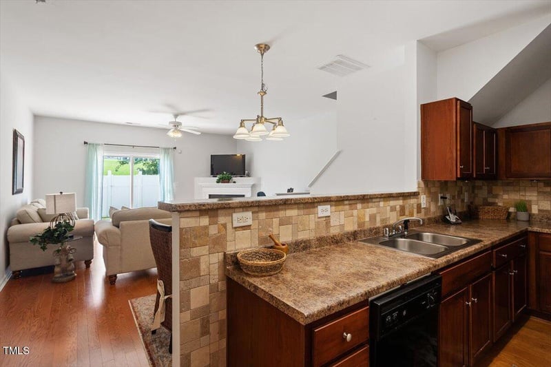 1109 Hadel Pl, Knightdale, NC 27545