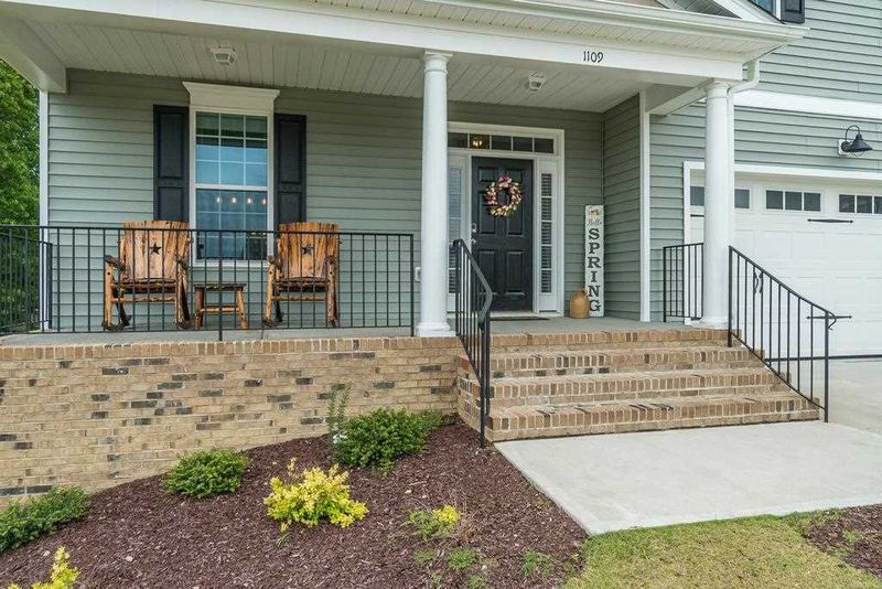 1109 Hidden Manor Dr, Knightdale, NC 27545