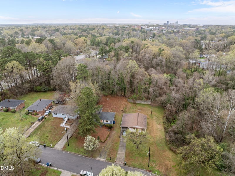 1109 Magnolia Dr, Durham, NC 27707