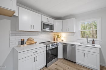 1109 Magnolia Dr, Durham, NC 27707