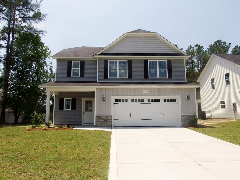 1109 Mayfern Dr, Hope Mills, NC 28348