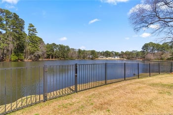 1109 Offshore Dr, Fayetteville, NC 28305