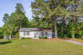 1109 Pinkston St, Henderson, NC 27536