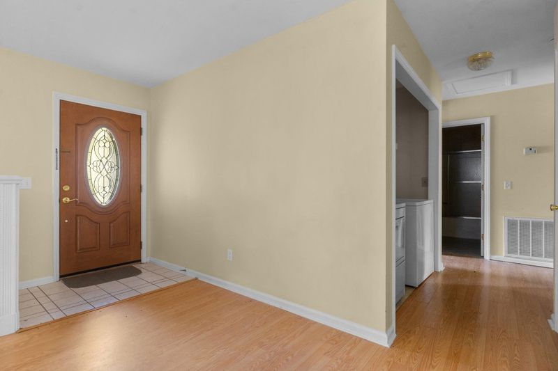 1109 Pointe Dr, Sanford, NC 27332