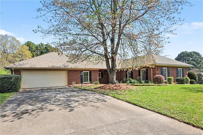 1109 Radcliff Dr, Sanford, NC 27330