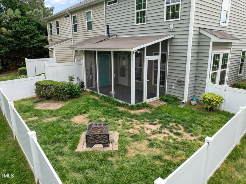 1109 Renewal Pl, Raleigh, NC 27603