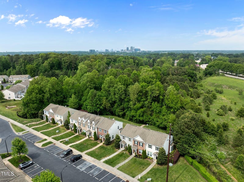 1109 Renewal Pl, Raleigh, NC 27603
