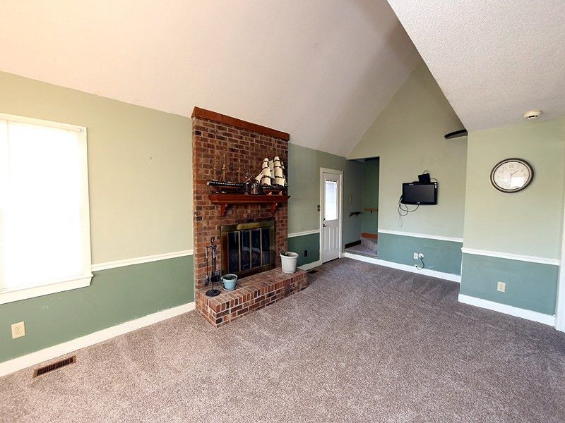1109 Rock Dr, Raleigh, NC 27610