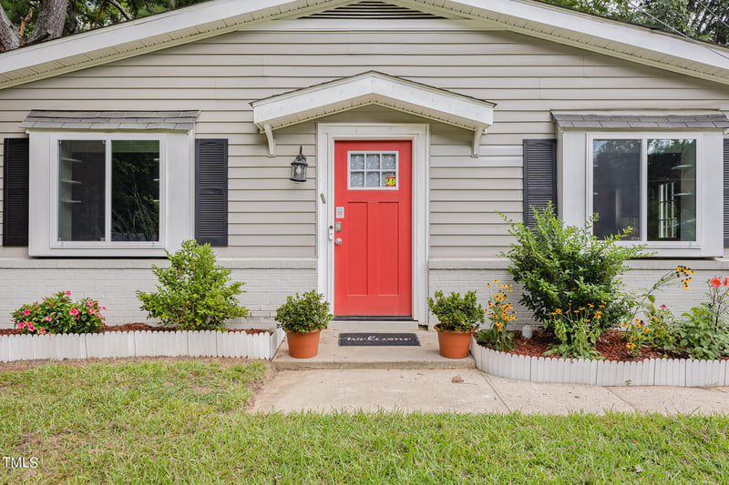 1109 Savannah Dr, Raleigh, NC 27610