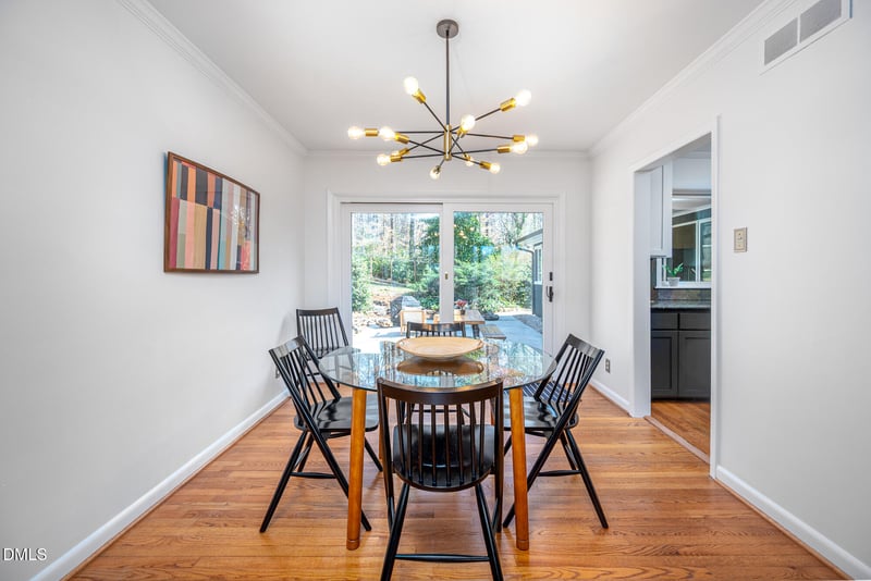 1109 Sourwood Cir, Chapel Hill, NC 27517
